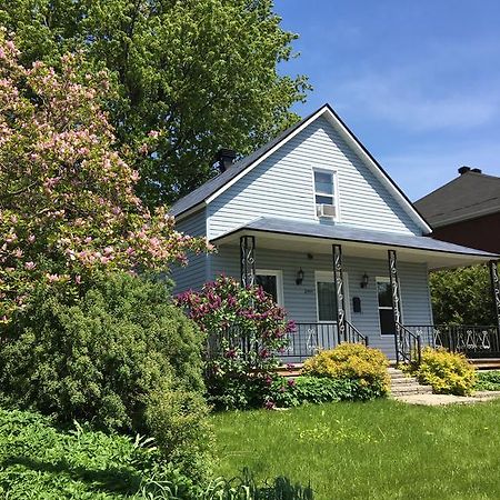 Vila Le Milka I Longueuil Exteriér fotografie